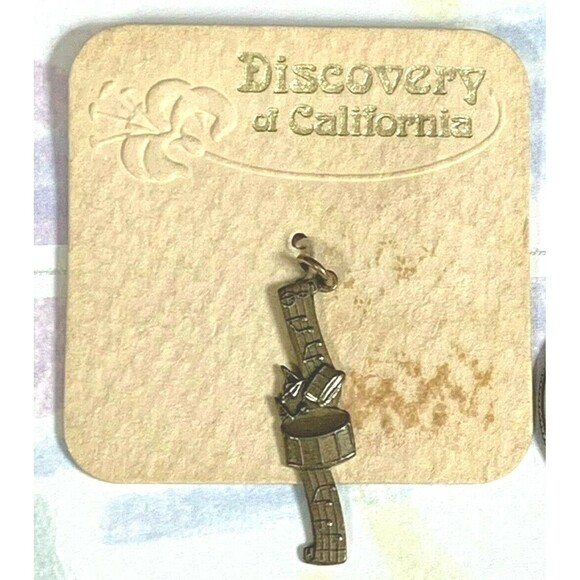 Drum Musical Charm Pendant Bronze Tone Discovery of California 1980s Vintage 1" - Picture 6 of 6